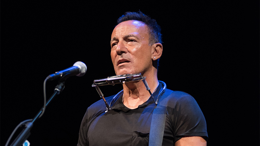 Springsteen on Broadway – An Intimate Journey with the Rock Legend