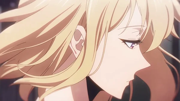 Female character with blonde hair from "Solo Leveling".